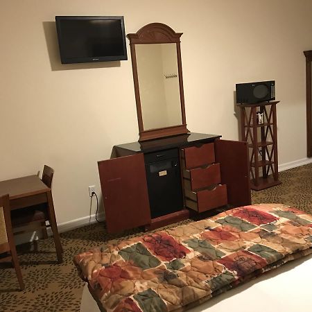 Waterbury Big Apple Motel Εξωτερικό φωτογραφία
