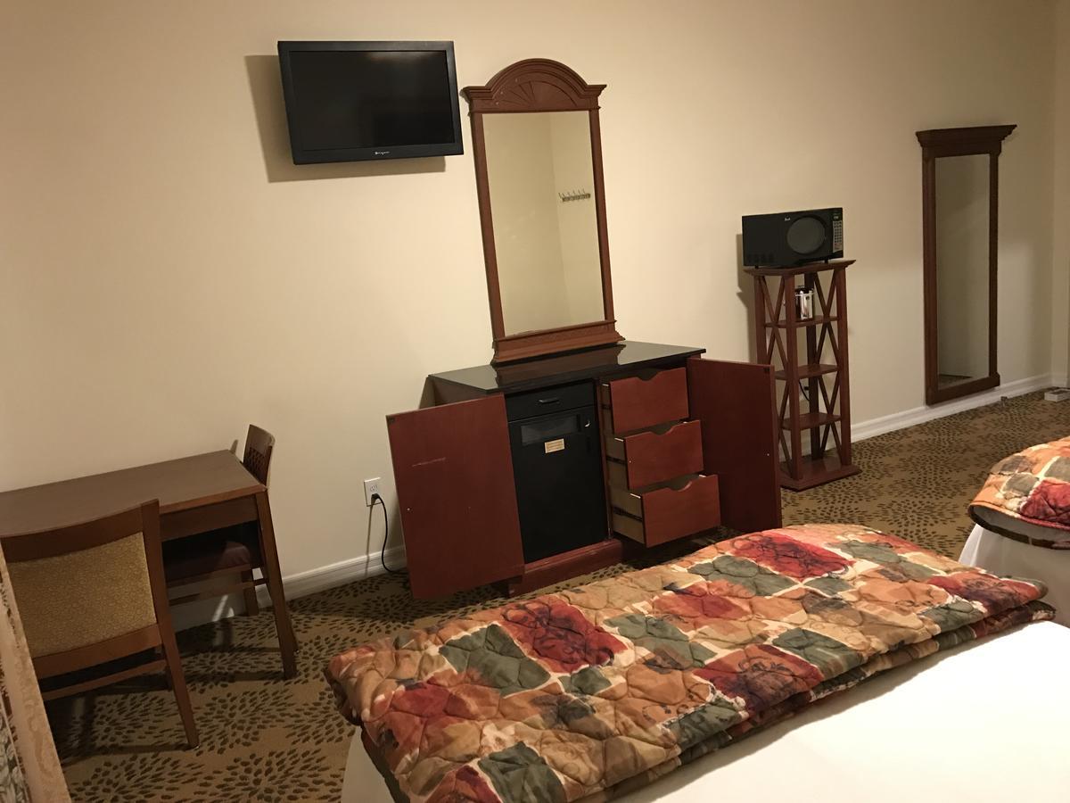 Waterbury Big Apple Motel Εξωτερικό φωτογραφία
