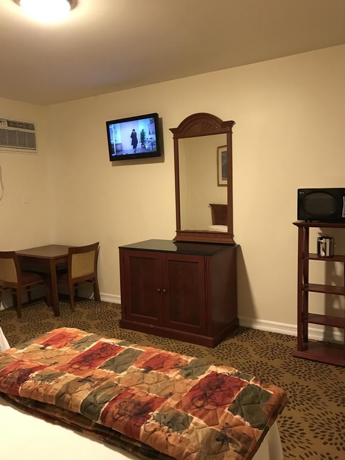 Waterbury Big Apple Motel Εξωτερικό φωτογραφία